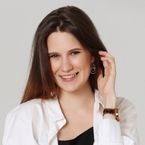 Полина Ларина